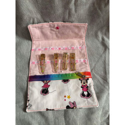 Pochette à barrettes