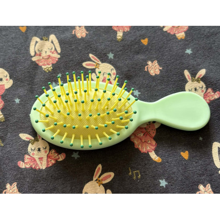 Brosse à cheveux vert